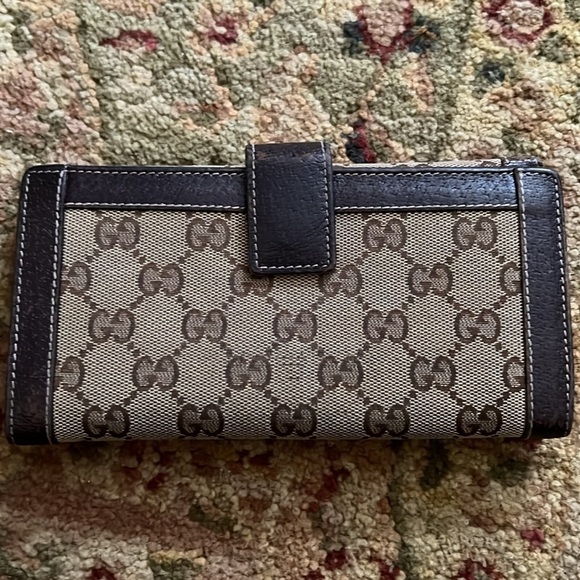 Authentic Gucci canvas wallet - Picture 2 of 8